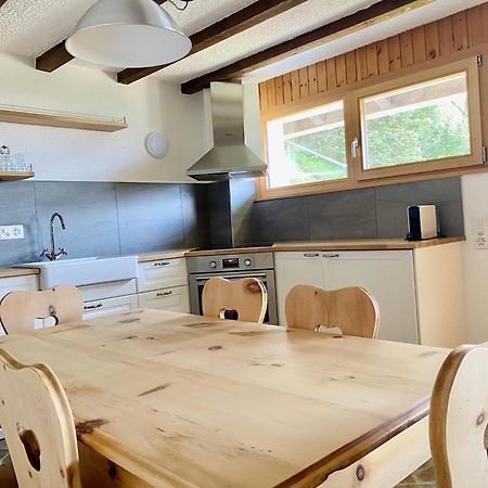 Eco Lodge With Jacuzzi And View In The Swiss Alps Grone Ngoại thất bức ảnh
