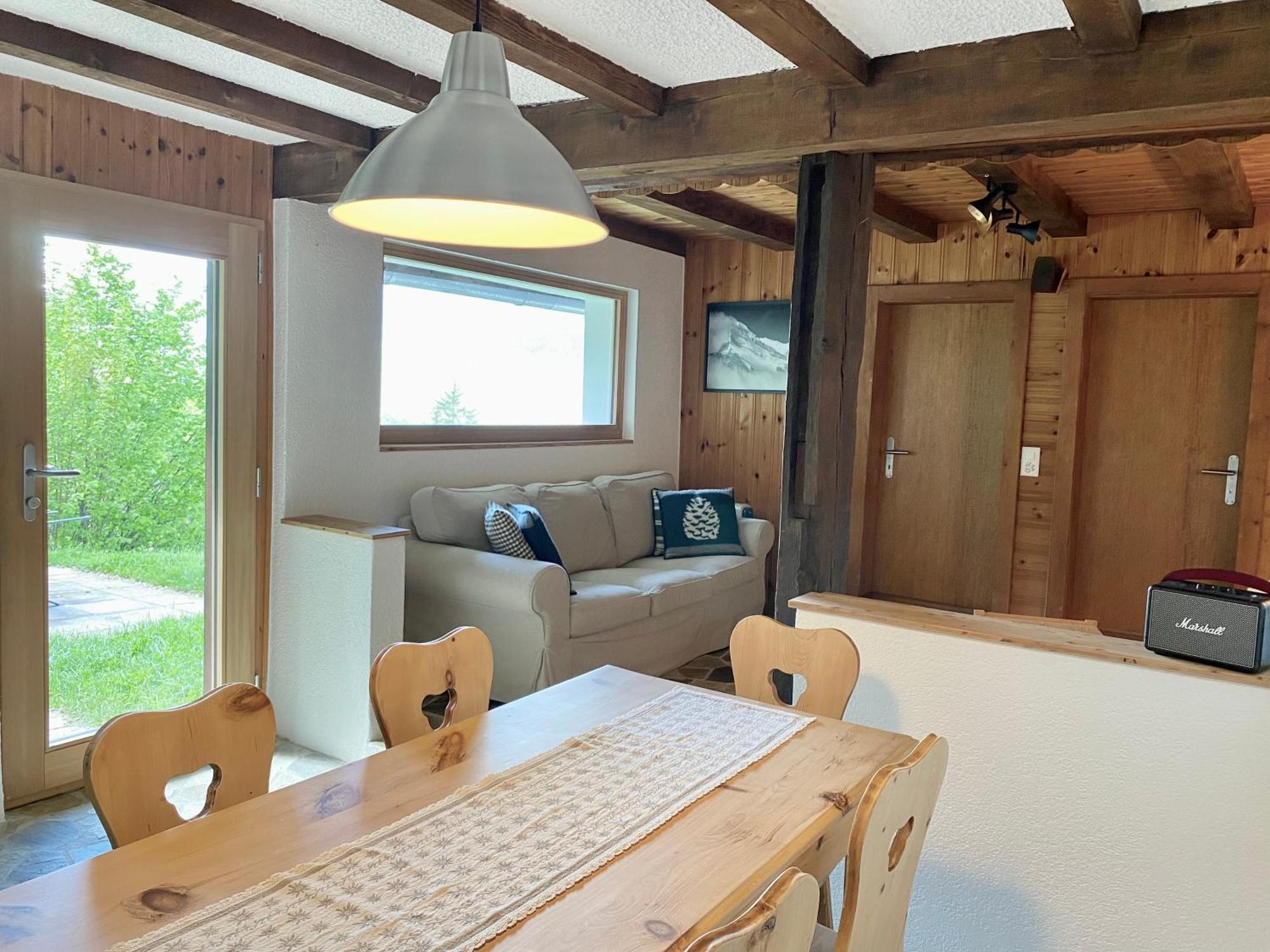 Eco Lodge With Jacuzzi And View In The Swiss Alps Grone Ngoại thất bức ảnh
